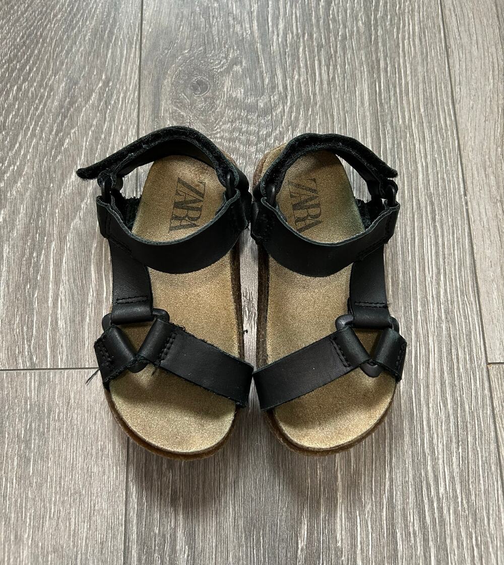 ZARA Baby Leather Sandals in Black Size 8